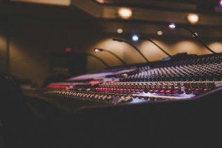 emily-lewis-JMVDrEfp9Q0-unsplash